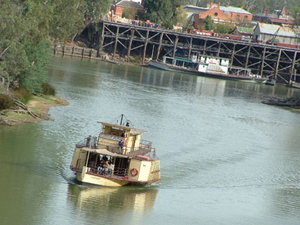 Echuca-Alexander-Arbuthnot-on-the-river